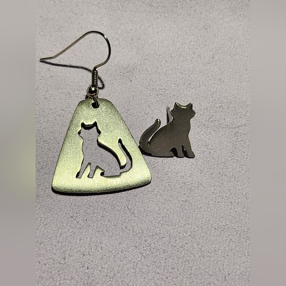 JJ Jonette Jewelry rare set! Cat Cut Out Earrings